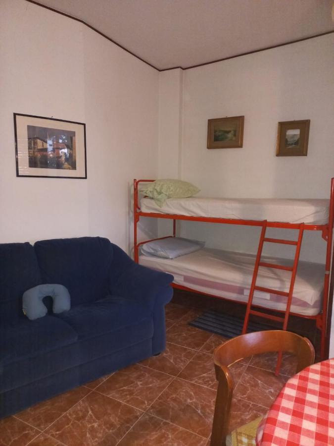Lake Maggiore 2 Minutes Apartment Dormelletto Dış mekan fotoğraf